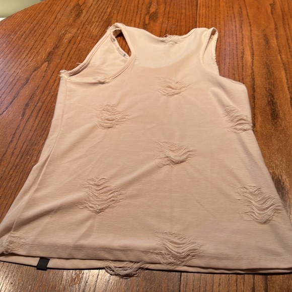 Pusch Beige Distressed Tank With Gold Spikes Around Neck Size L - Picture 7 of 8